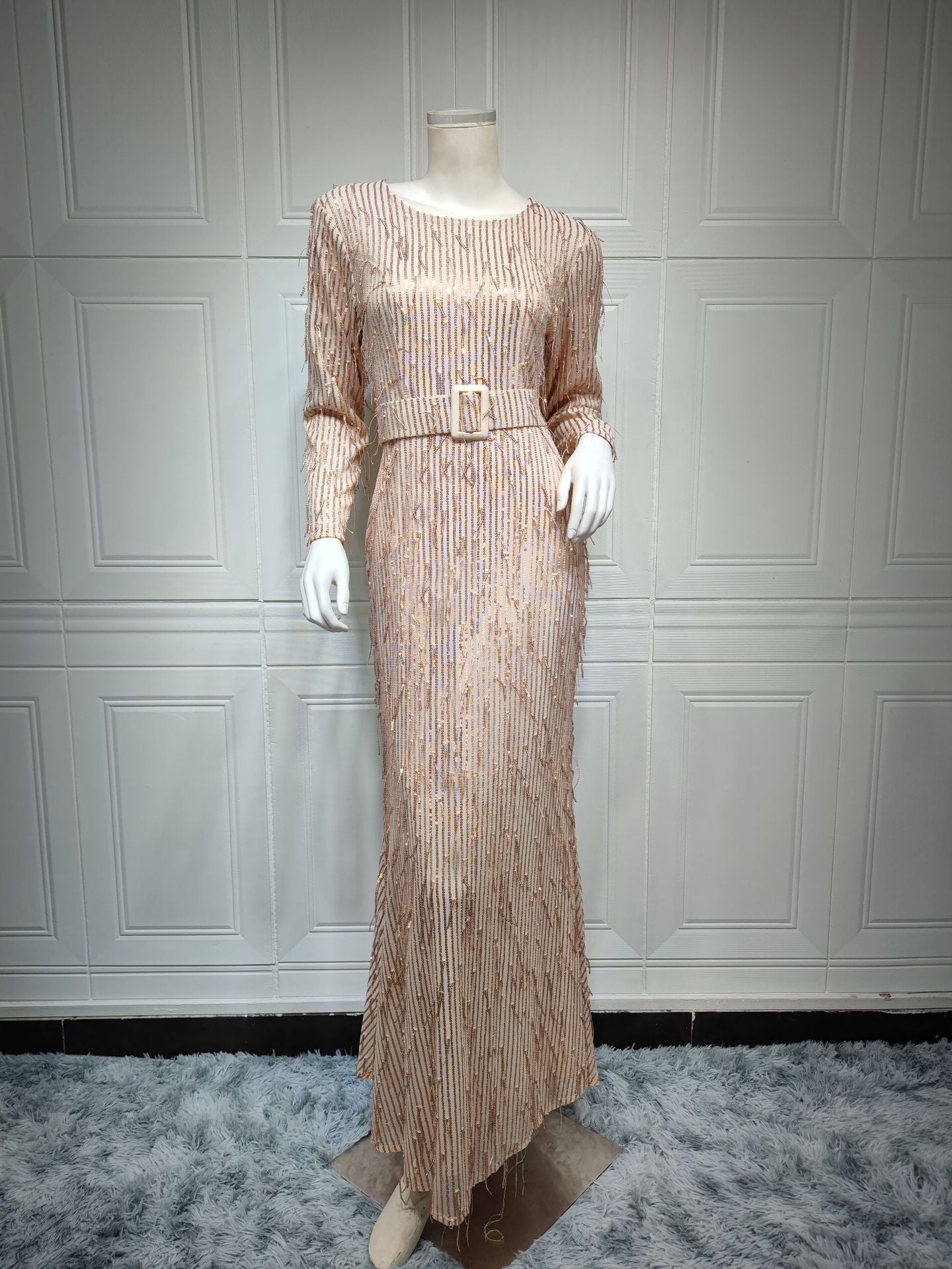 Erina Dres: Sequin Tassels Slim-fit Occasion Dress