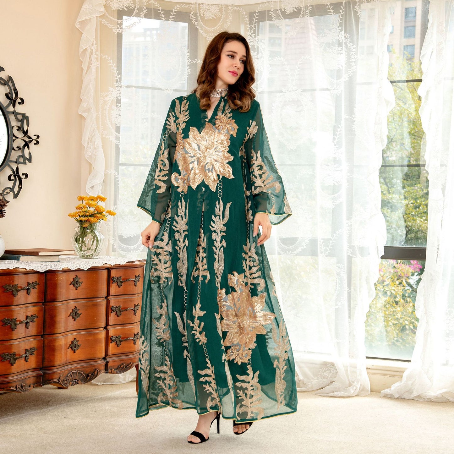 Raeda Abaya: Middle East Sequinned Luxury dress