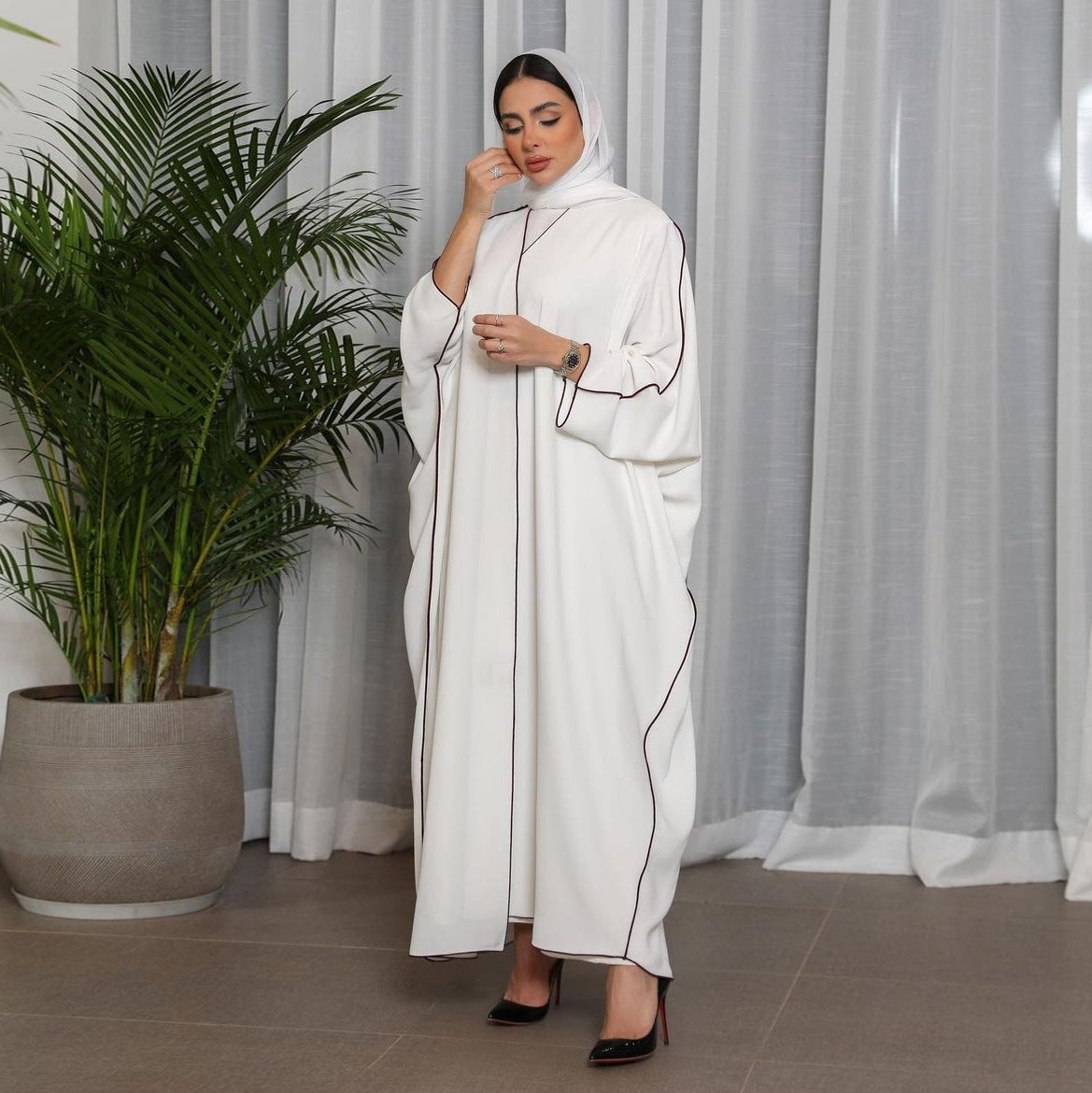 Inaya Abaya: Women's White Elegant Patchwork Women's Abaya Robe