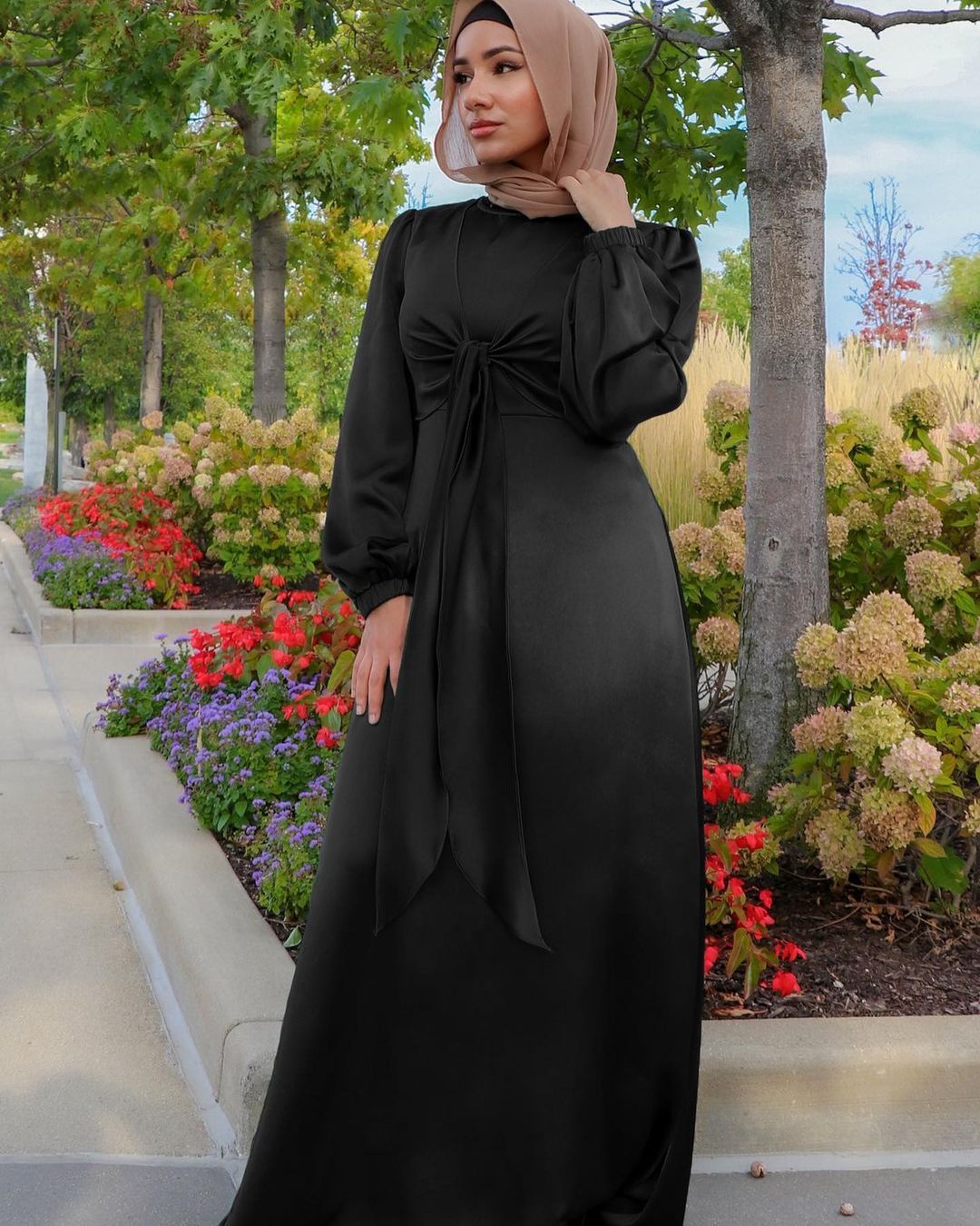 Laila Abaya: Stylish and Elegant Satin Dress